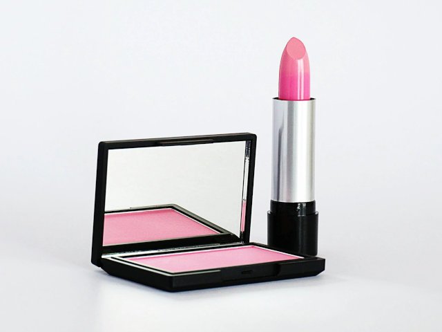 Graphic Design for Beauty Industry Professionals