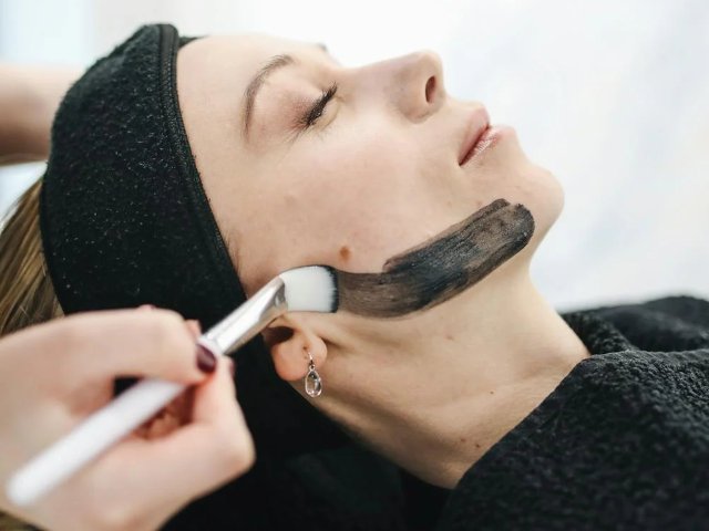 Makeup Techniques and Skills